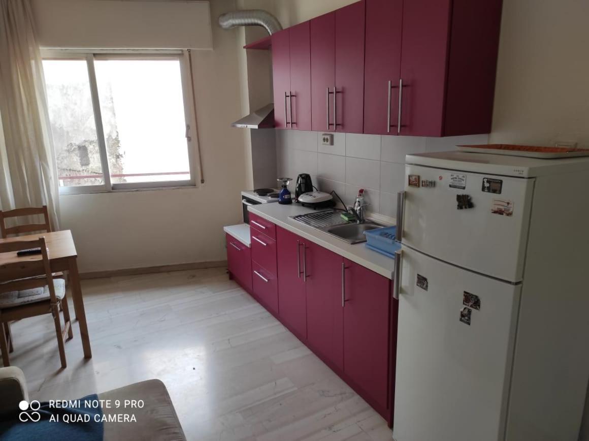 Square 2 Apartment Komotini Bagian luar foto